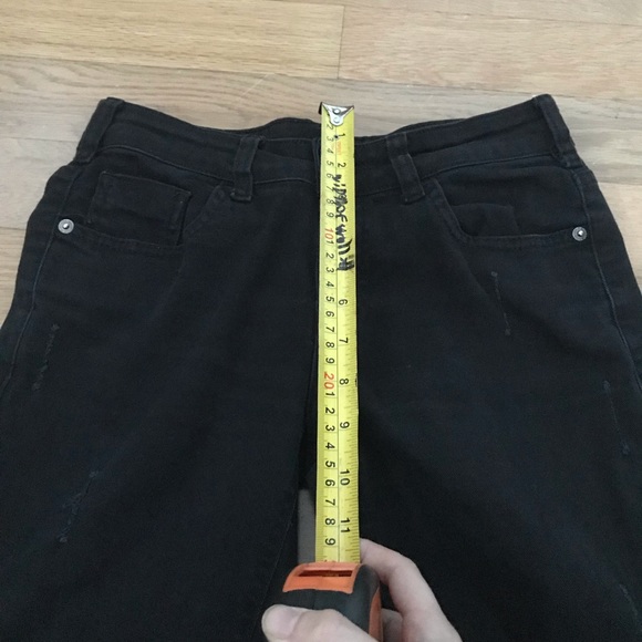 Vintage Mom Jeans - Picture 5 of 6